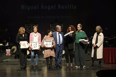 gente pielagos|El Gobierno homenajea a cinco asociaciones de Cantabria por sus 25 a.